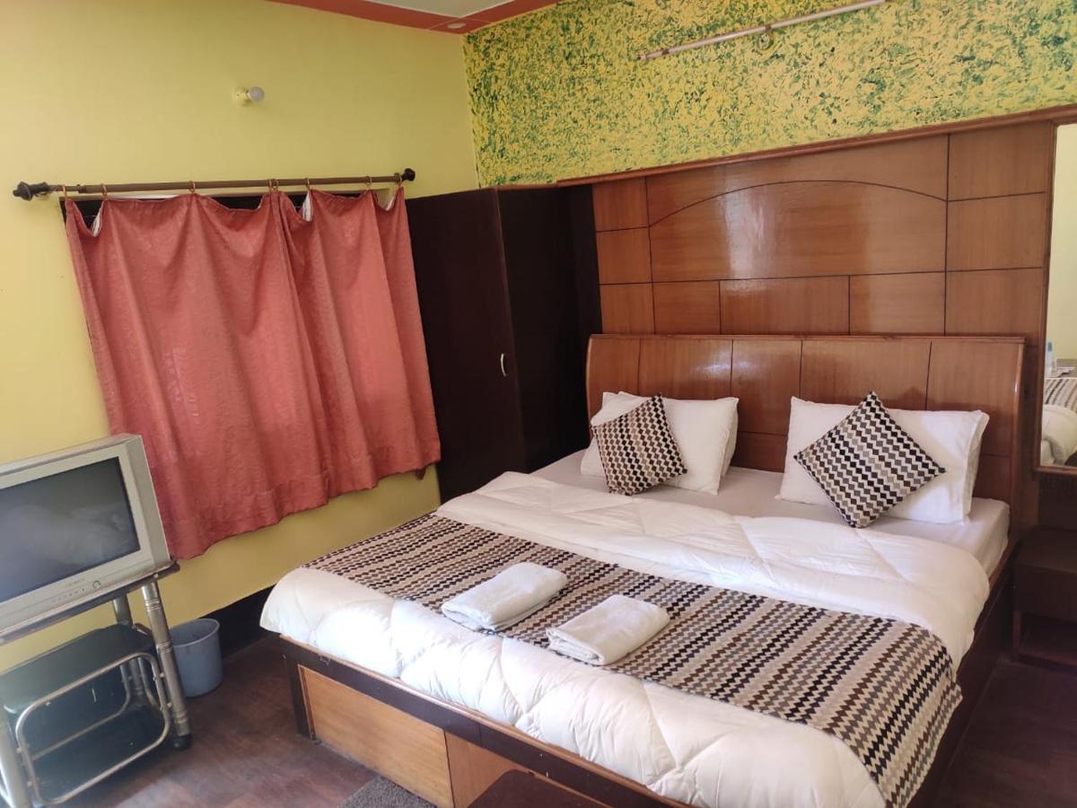 Hotel Deepraj, Kausani Exterior foto