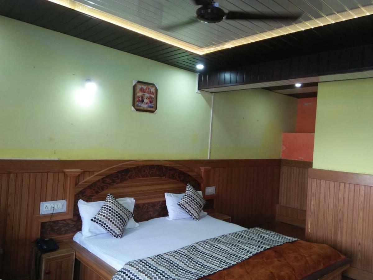 Hotel Deepraj, Kausani Exterior foto